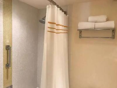 Washington Plaza - 8