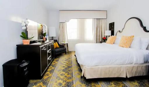 The Churchill Near Embassy Row - 5