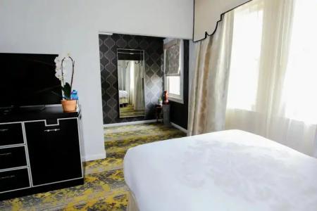 The Churchill Near Embassy Row - 45