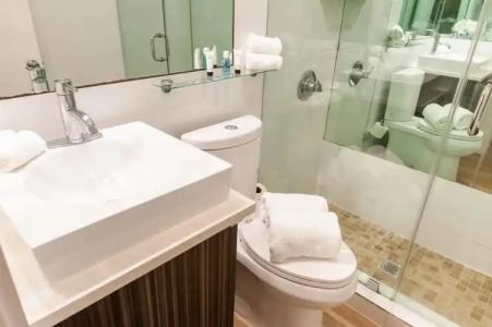 Catalina & Beach Club - 9