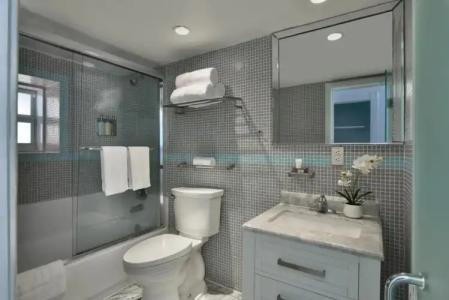 Beacon South Beach - 33