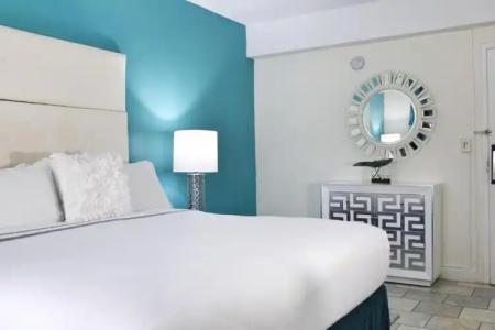 Beacon South Beach - 54