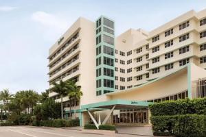 Radisson Resort, Miami Beach
