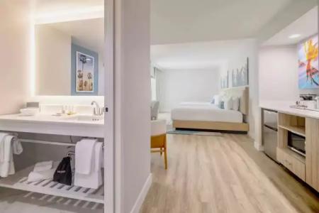 Radisson Resort Miami Beach - 65