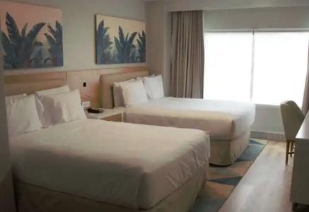 Radisson Resort Miami Beach - 2