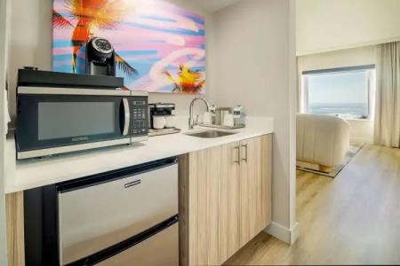 Radisson Resort Miami Beach - 41