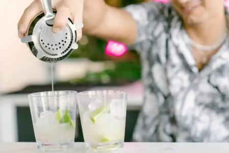 Kimpton Surfcomber, an IHG - 35