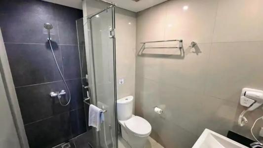 Kimpton Surfcomber, an IHG - 8