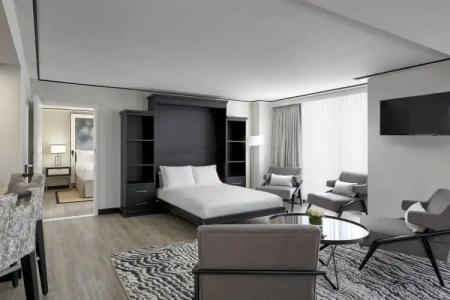 Loews Miami Beach - 10