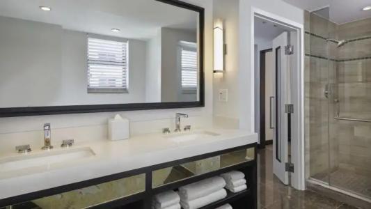 Loews Miami Beach - 58