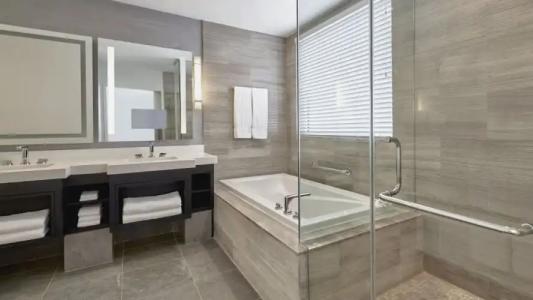 Loews Miami Beach - 46