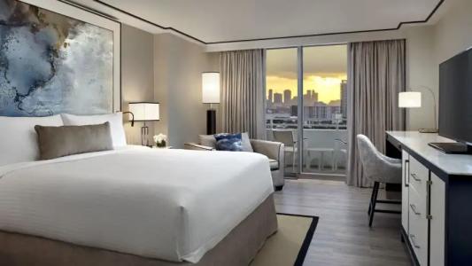 Loews Miami Beach - 36