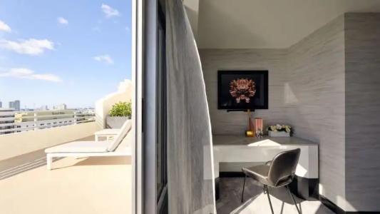 Loews Miami Beach - 72