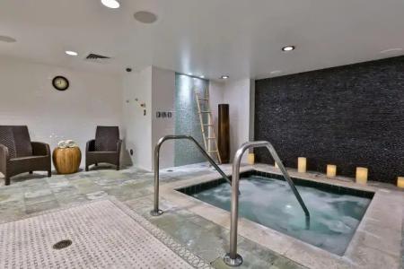 Loews Miami Beach - 22