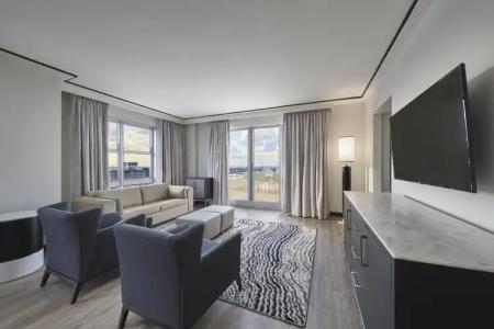 Loews Miami Beach - 8