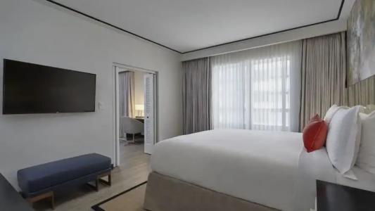 Loews Miami Beach - 56