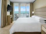 1 Bedroom Double Suite with balcony and oceanfront