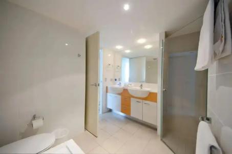 Trilogy Surfers Paradise - 31