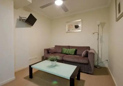 Trilogy Surfers Paradise - 3