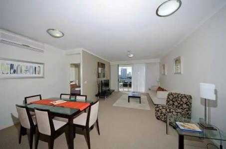 Trilogy Surfers Paradise - 40