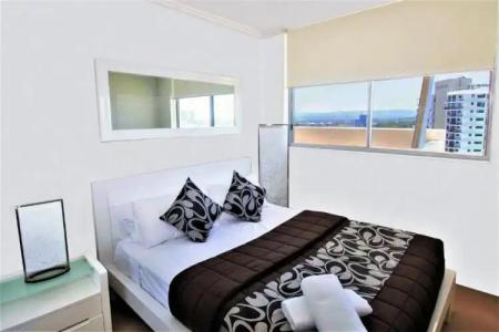 Trilogy Surfers Paradise - 56