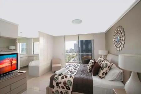 Trilogy Surfers Paradise - 53