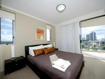 Trilogy Surfers Paradise - 25