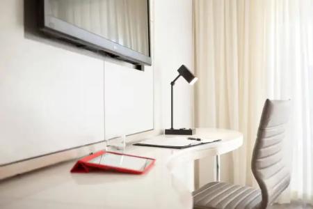 Marriott Stanton South Beach - 53