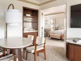 Executive Double Suite with Lakefront view and Pool view