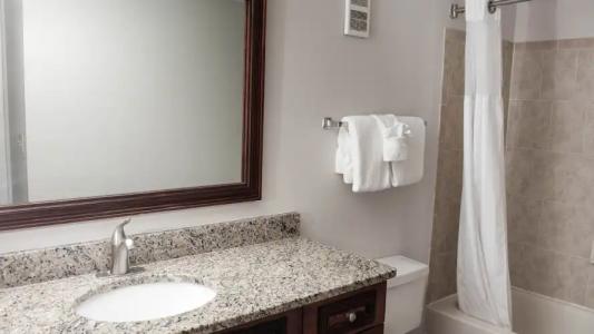 Parc Corniche Condominium Suites - 62