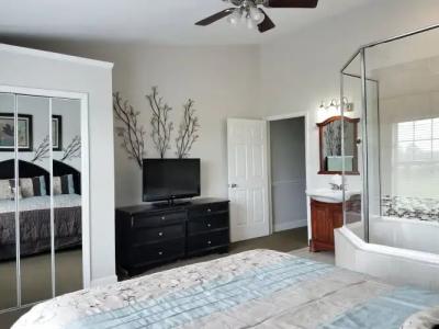 Parc Corniche Condominium Suites - 5