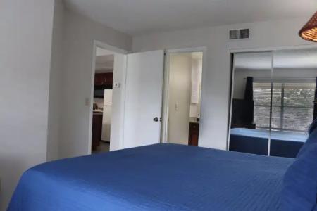 Parc Corniche Condominium Suites - 77