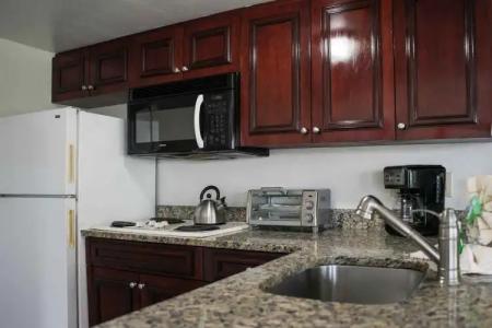 Parc Corniche Condominium Suites - 123