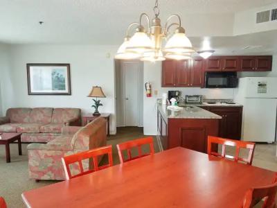 Parc Corniche Condominium Suites - 108