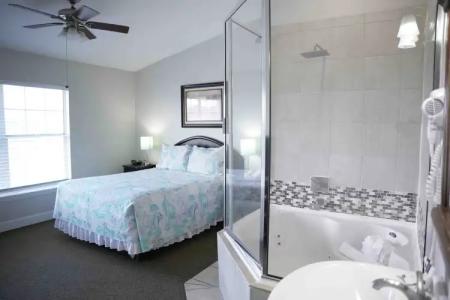 Parc Corniche Condominium Suites - 90