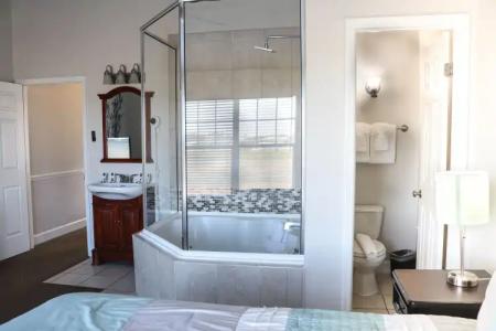 Parc Corniche Condominium Suites - 88