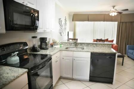 Parc Corniche Condominium Suites - 100