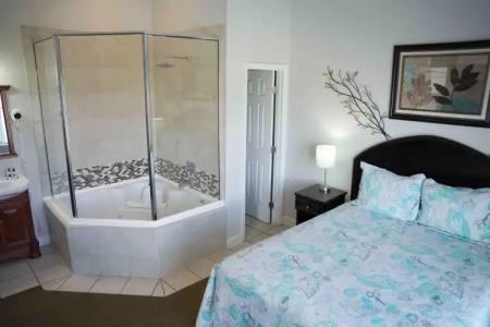 Parc Corniche Condominium Suites - 85