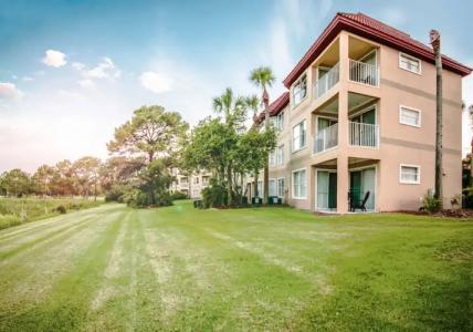 Parc Corniche Condominium Suites - 37