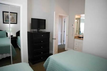 Parc Corniche Condominium Suites - 94