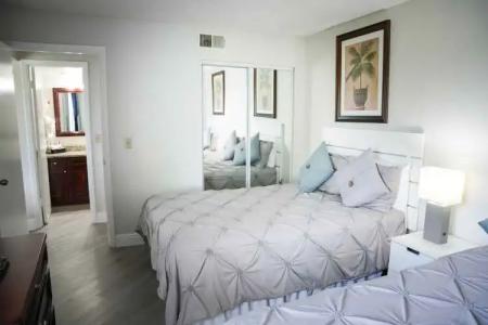 Parc Corniche Condominium Suites - 116