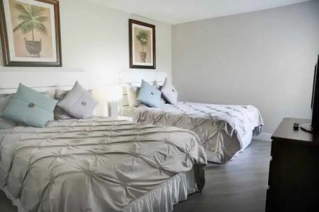 Parc Corniche Condominium Suites - 115