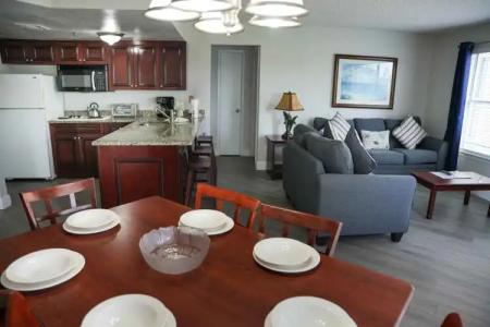 Parc Corniche Condominium Suites - 120