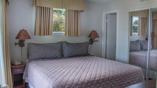 Parc Corniche Condominium Suites - 50