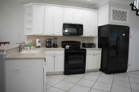 Parc Corniche Condominium Suites - 101