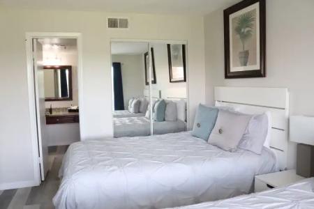 Parc Corniche Condominium Suites - 70