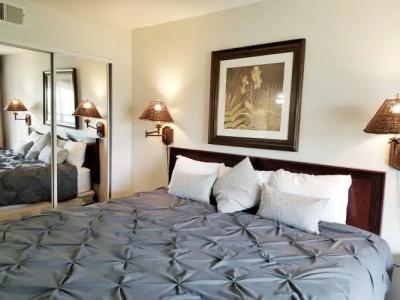 Parc Corniche Condominium Suites - 43