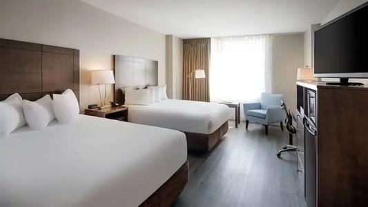 The Florida & Conference Center in the Florida Mall - 6