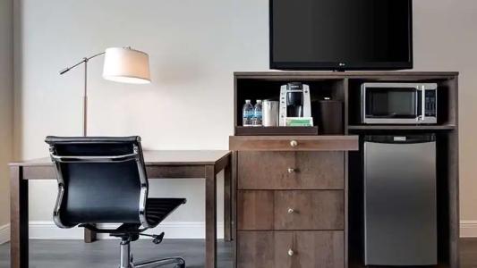 The Florida & Conference Center in the Florida Mall - 31