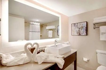 The Florida & Conference Center in the Florida Mall - 72